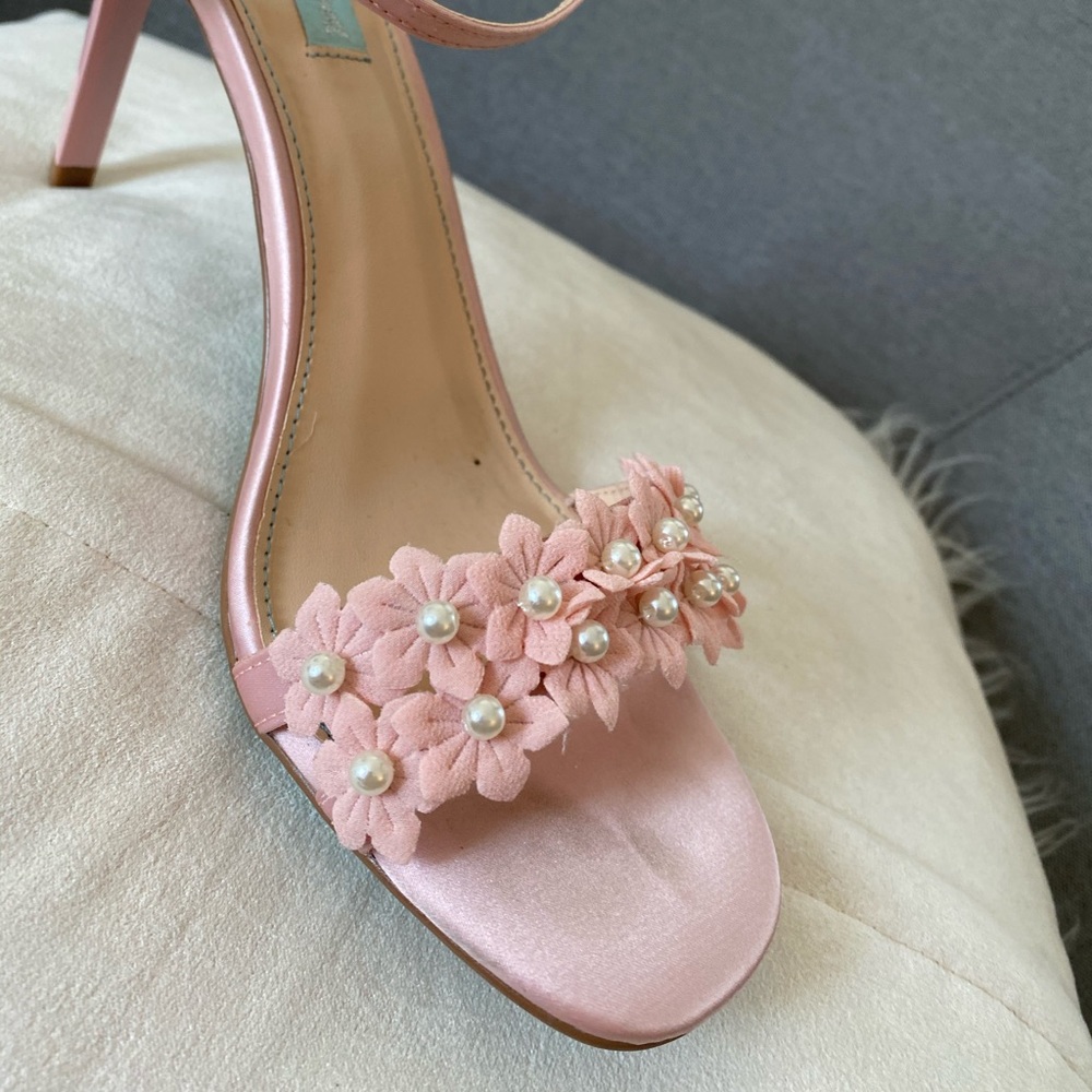 Pink flower strap heels - Picture 5 of 7
